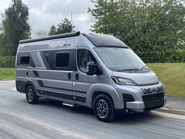 Adria Twin 640 SGX 60Y Selection