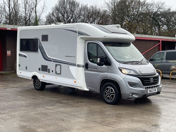 Auto-Sleeper Broadway EL (043)