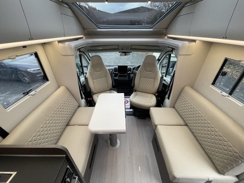 Adria Coral Supreme 670 DL (055) Facilities