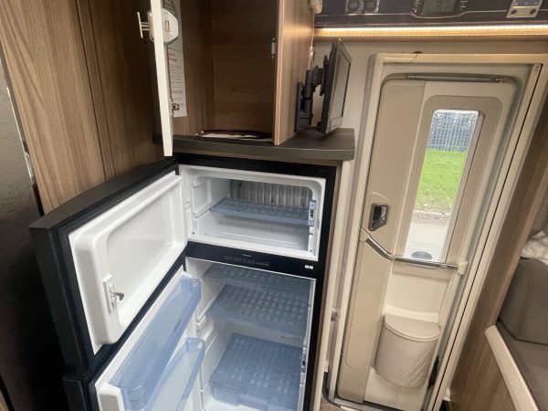 Swift Bolero fridge