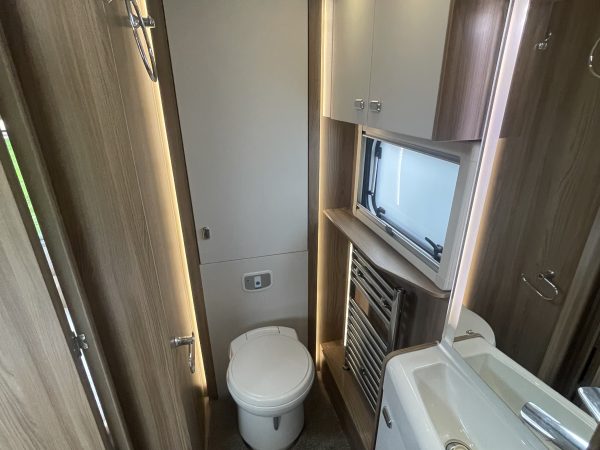 Swift Bolero Toilet