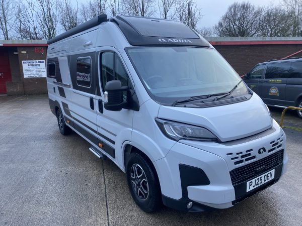 Adria Twin Supreme 640 SLB Auto