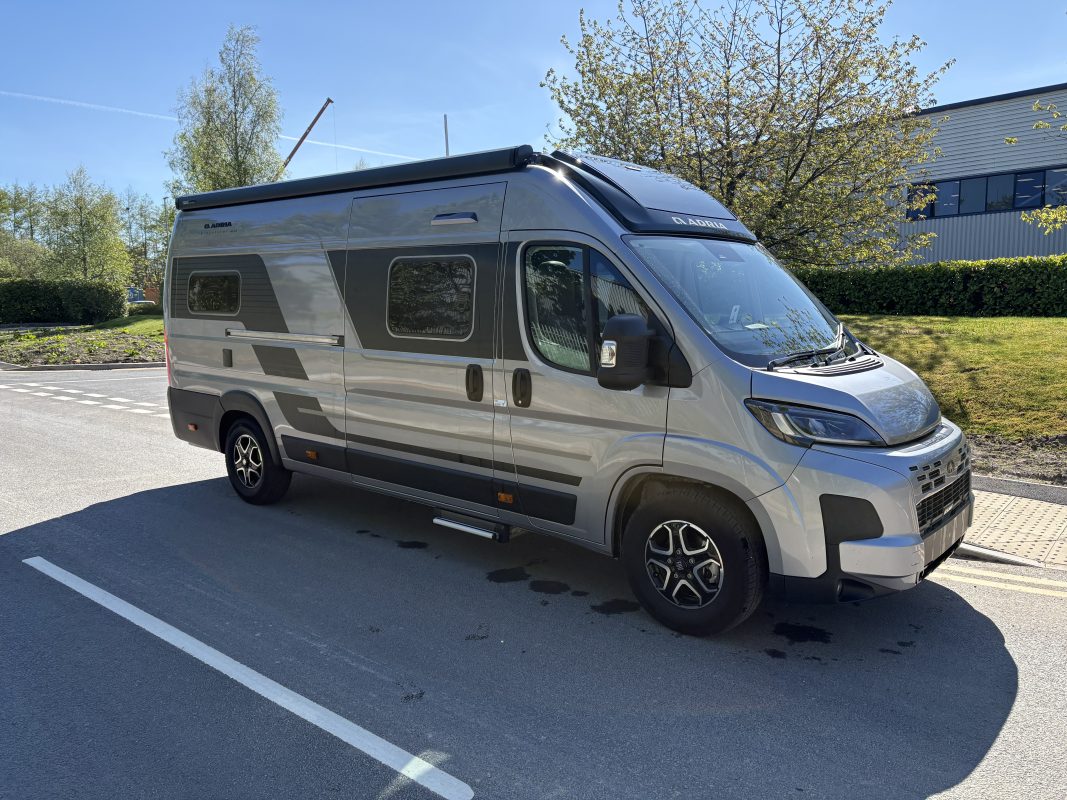 Side photo of the Adria Twin Supreme