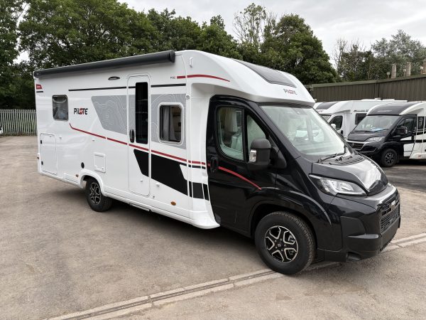 Pilote P740 FC Automatic Evidence 2026 Model Year